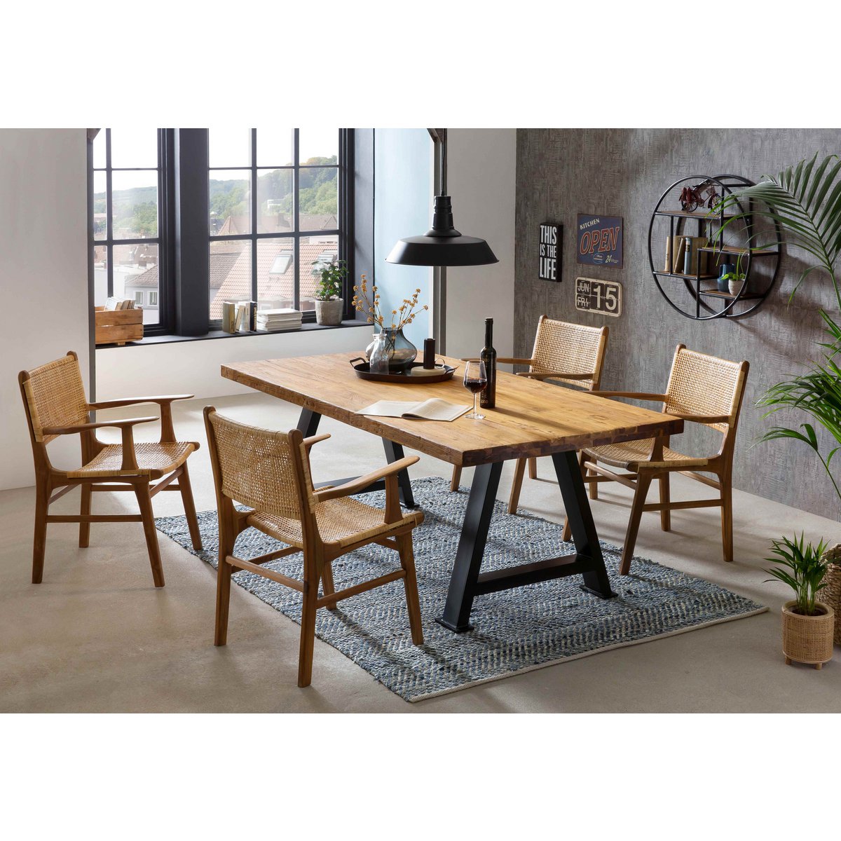 Teakhouten fauteuil met Weens vlechtwerk (rotan) — detailopname — MEUBELIER