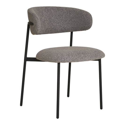 House Nordic Mira eetkamerstoel in lichtgrijs bouclé stof met zwarte metalen poten, set van 2, modern Scandinavisch design