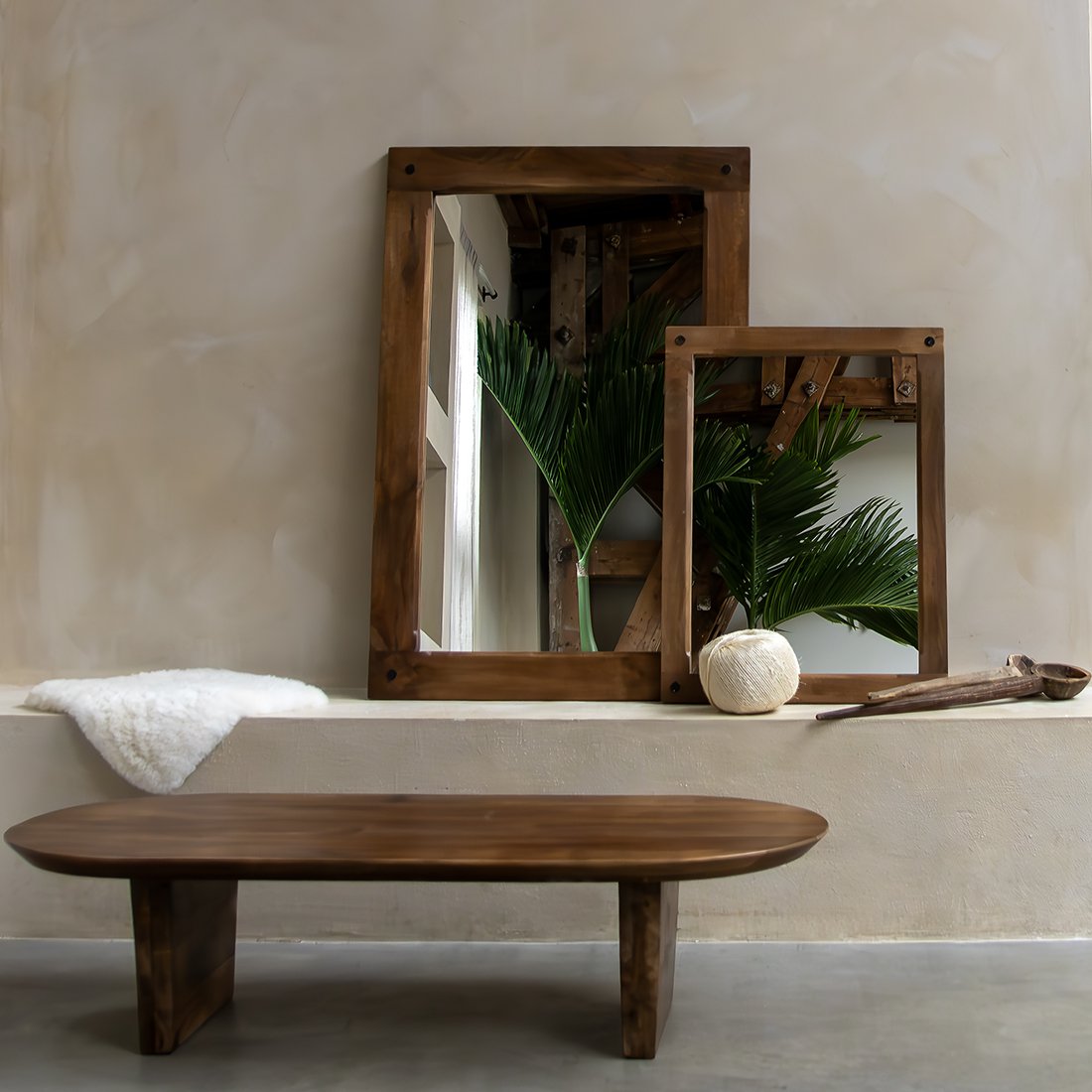 Bullnose salontafel bruin van massief mangohout — sfeerimpressie — MEUBELIER