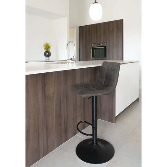 Middelfart Barstoel Donkergrijs – Set van 2 | Microvezel & Zwart Metaal (43x43x88–108 cm)