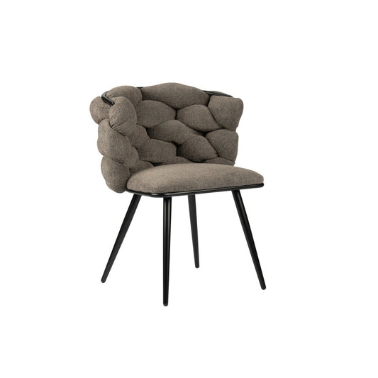 Set van 2 Pole To Pole Rock chairs in taupe chenille, met geweven rugleuning en zwarte aluminium poten, staand rond een eettafel