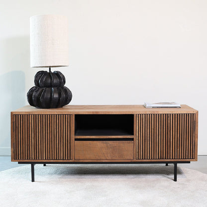 Rhythm teakhouten tv-meubel – 140x45x55 cm (Raw Materials) — close-up materiaal — MEUBELIER