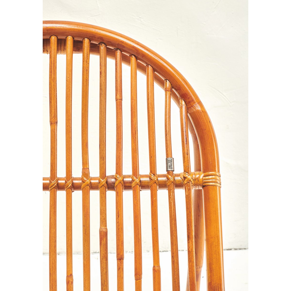 Tom Tailor schommelstoel - handgemaakt rotan, bruin — kleurdetail — MEUBELIER