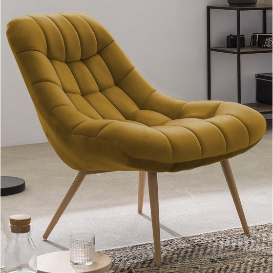 Fauteuil XXL geel fluweel met houtlook poten – SalesFever